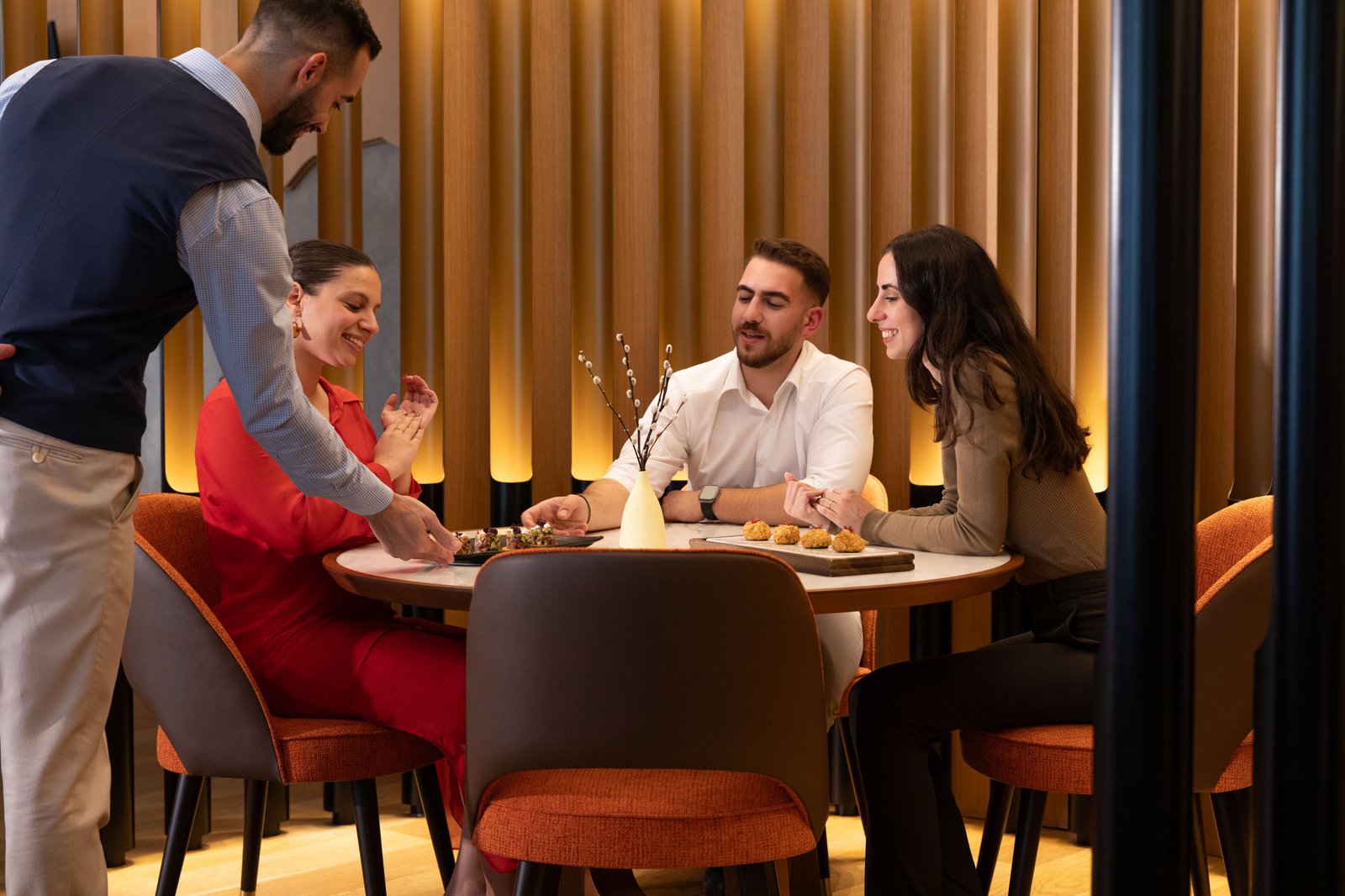 Tirana Marriott, m club lounge