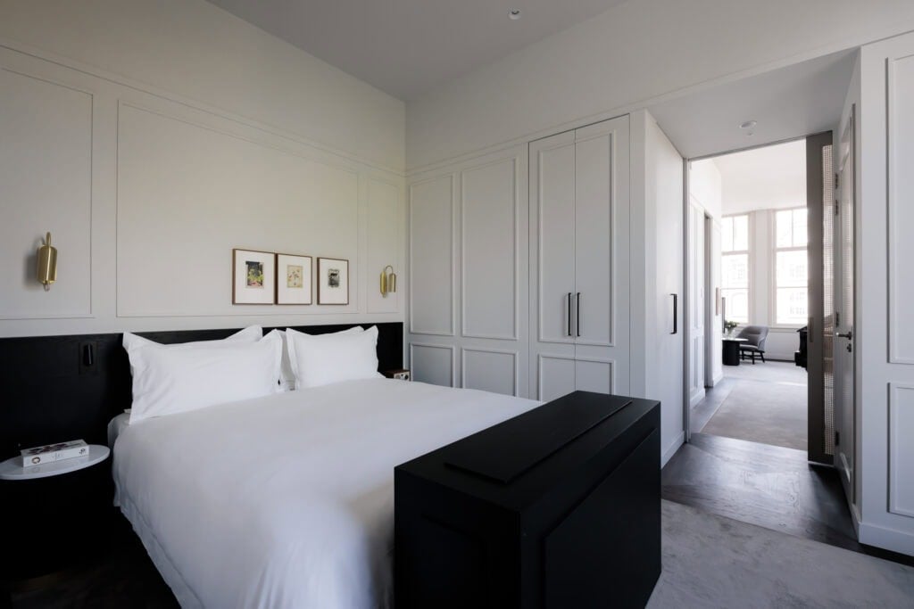 Pillows Grand Boutique Hotel Maurits at the Park — vibe