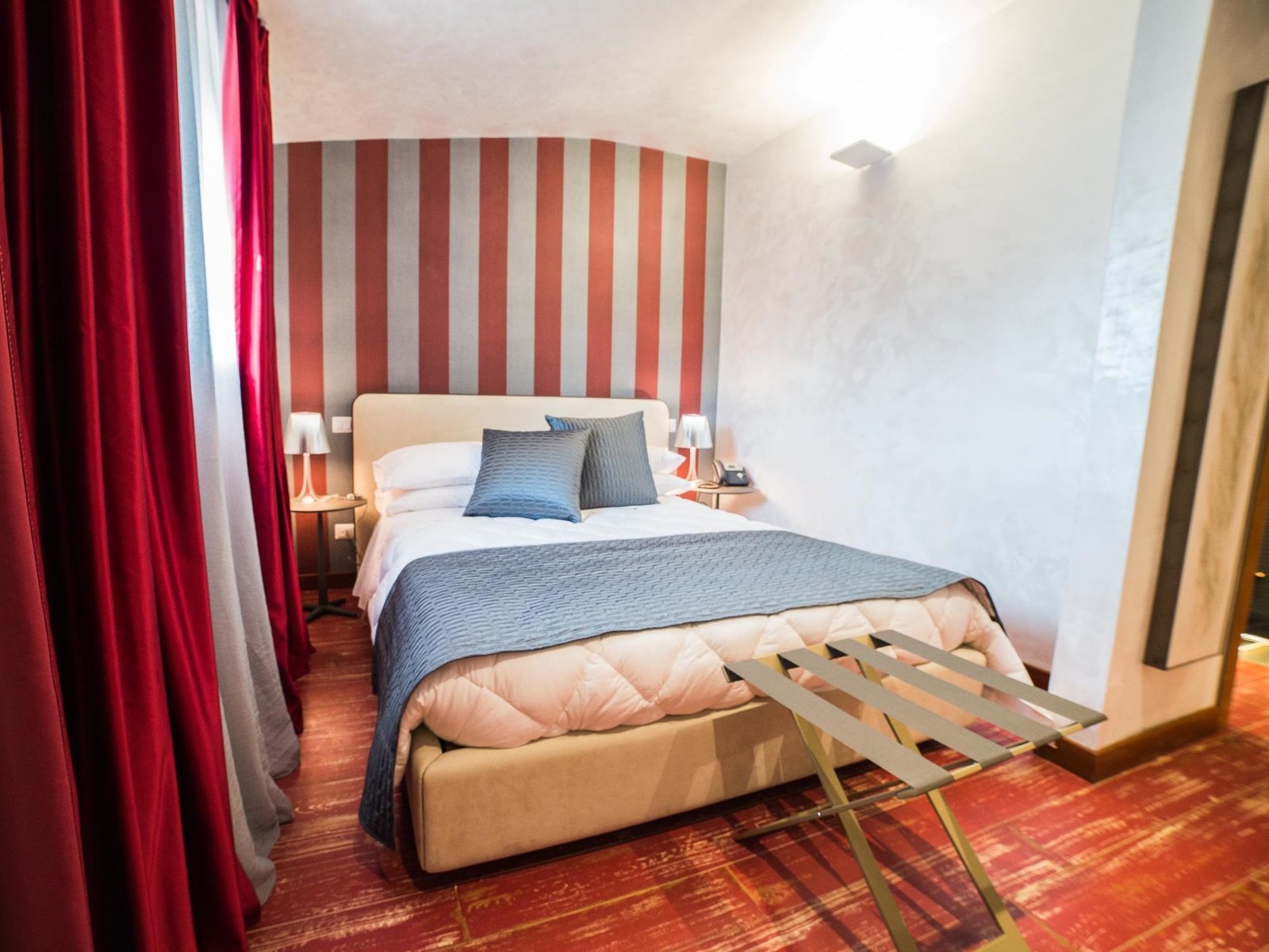 The Place 217, rooms