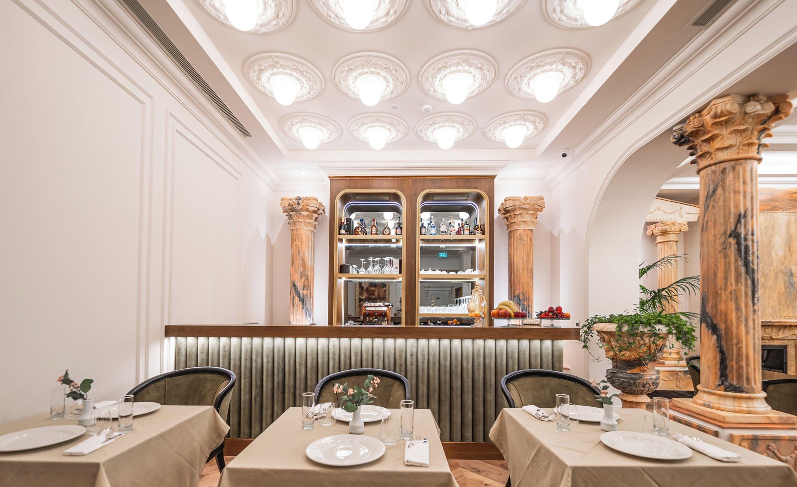 LaFe Boutique Hotel, at the table