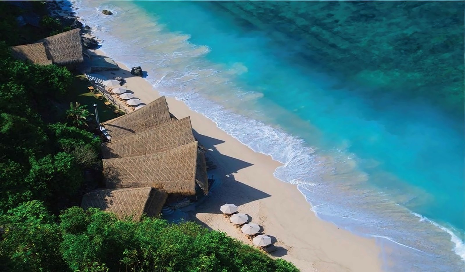 The Ungasan Clifftop Resort, sundays beach club