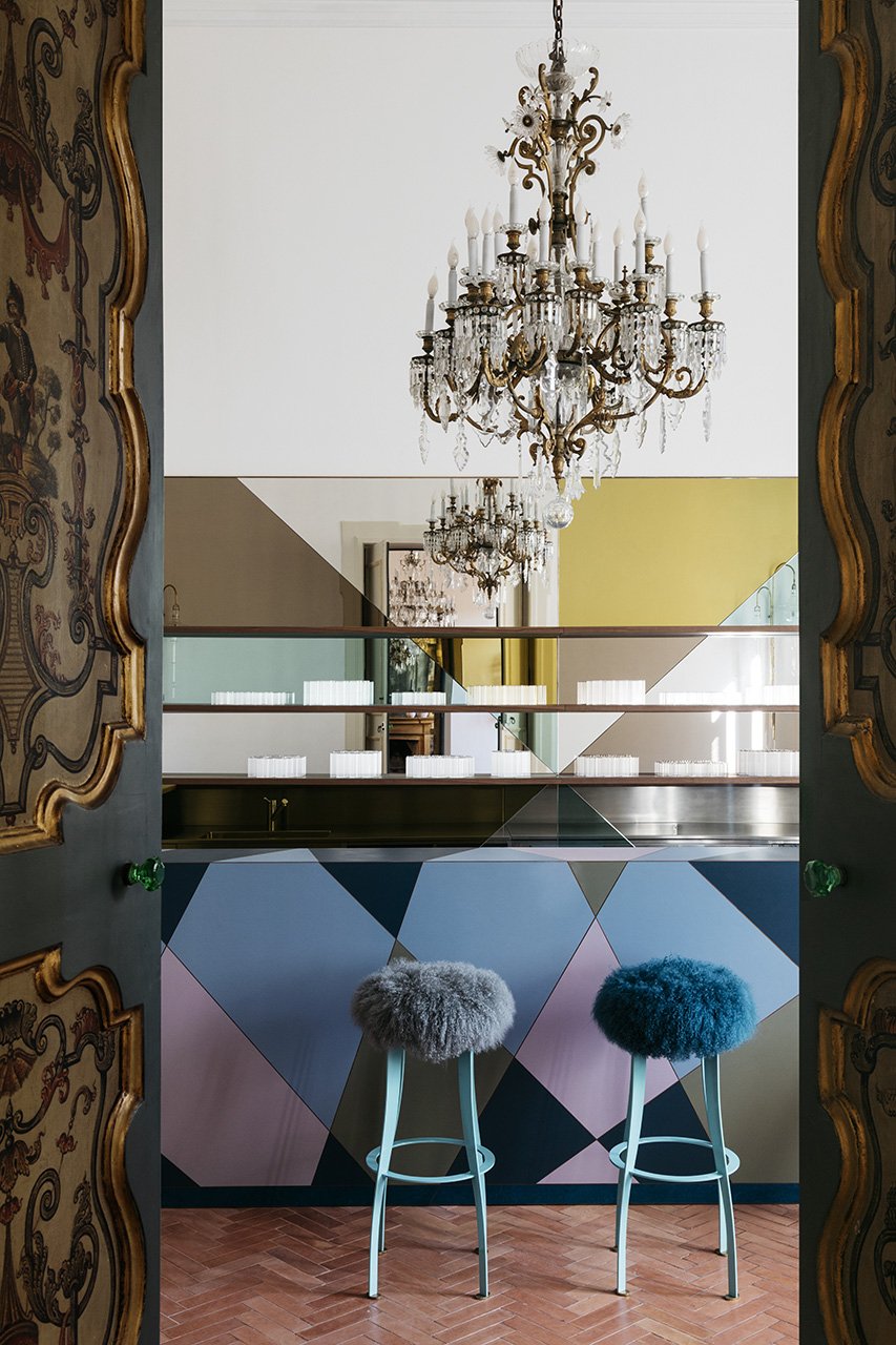 Palazzo Luce, at the table