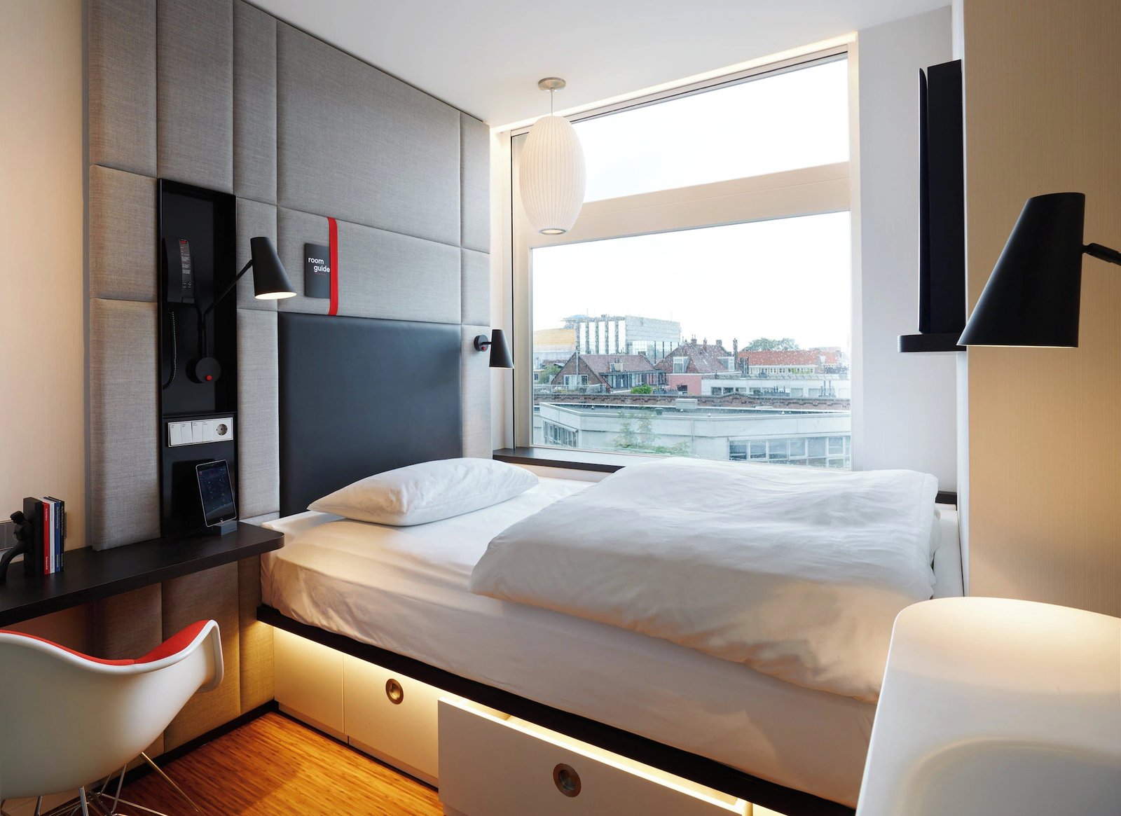 citizenM Amsterdam Amstel — rooms