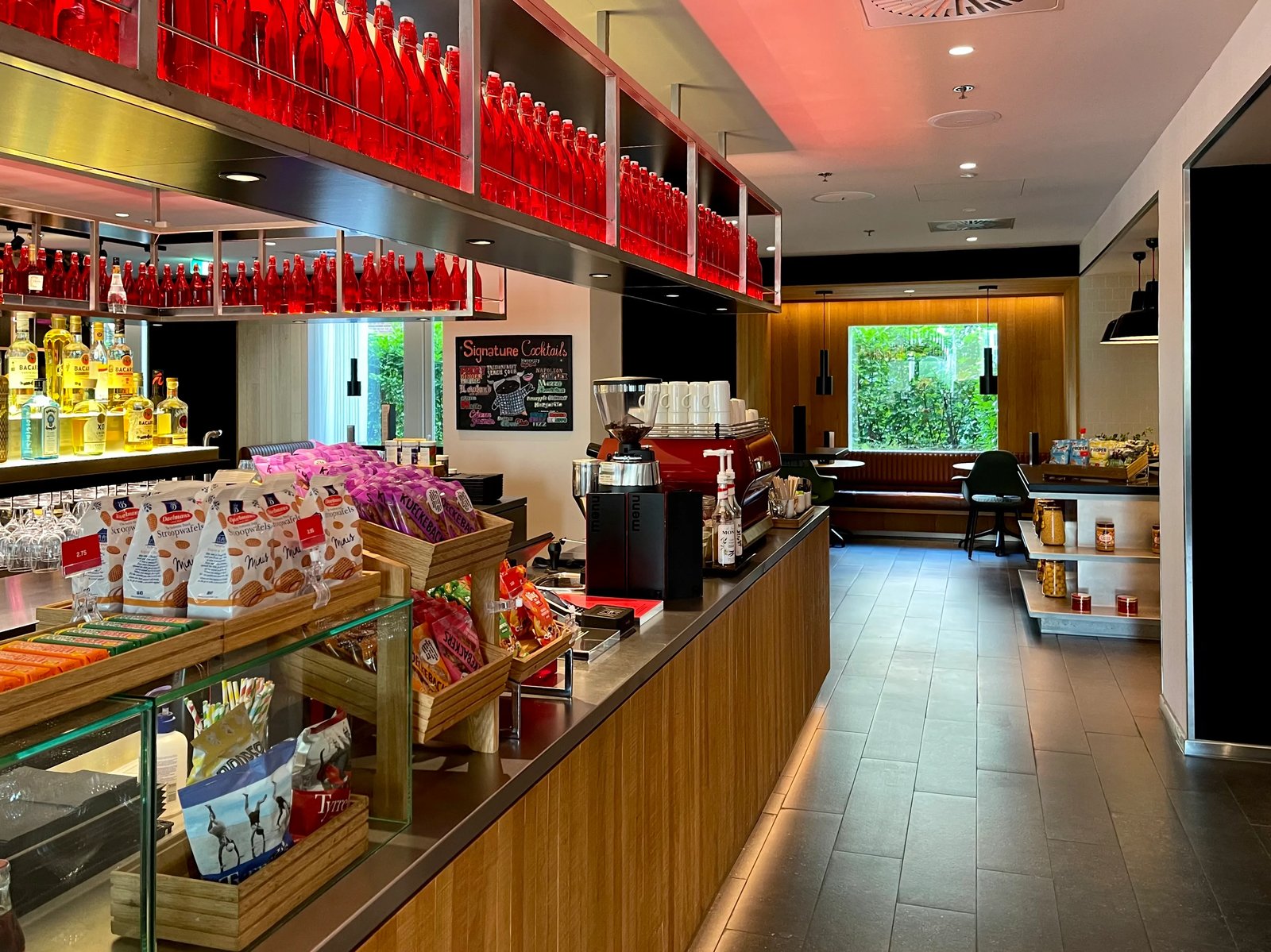citizenM Amsterdam Amstel, canteenm