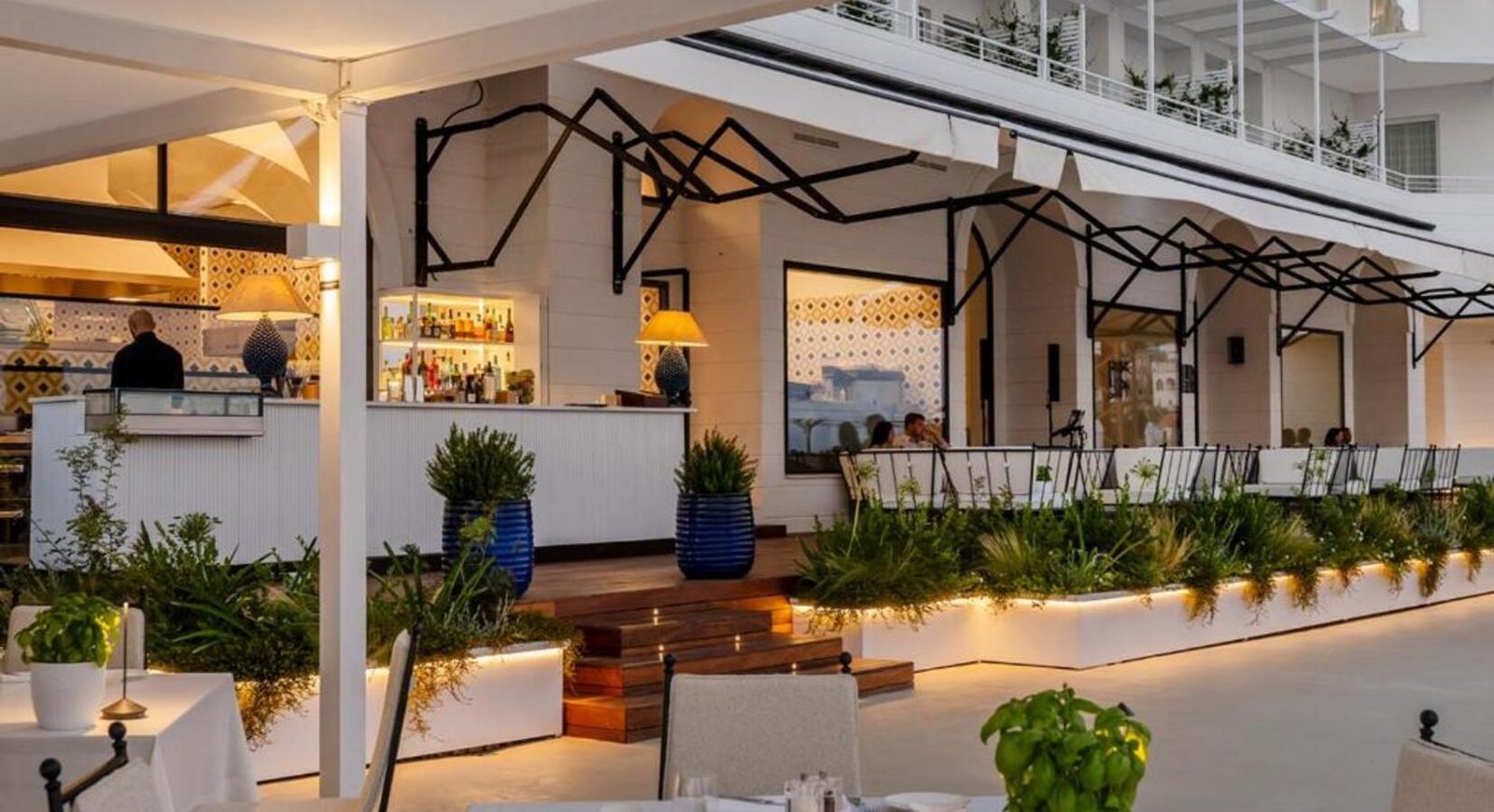 Furore Grand Hotel, at the table