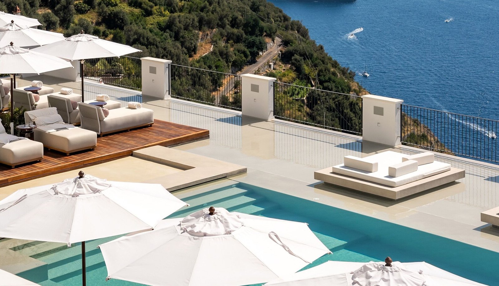 Furore Grand Hotel, the pool