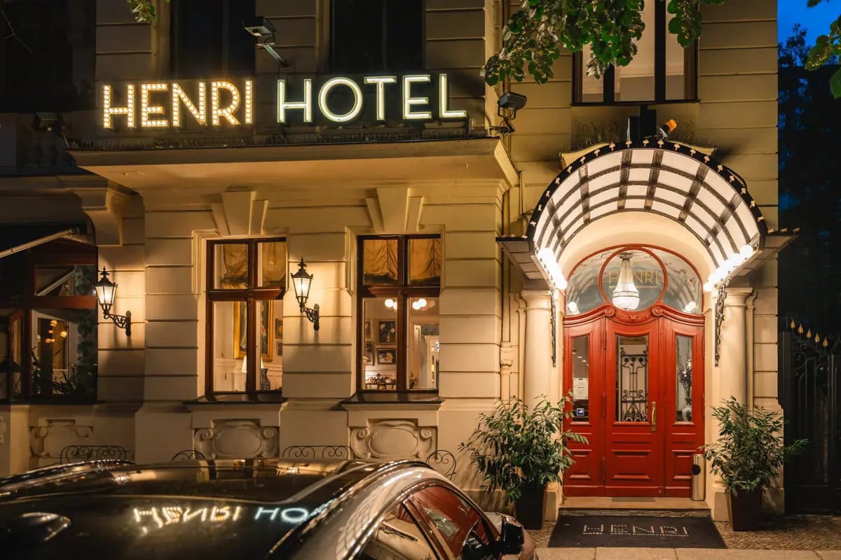 Hotel Henri, how it began
