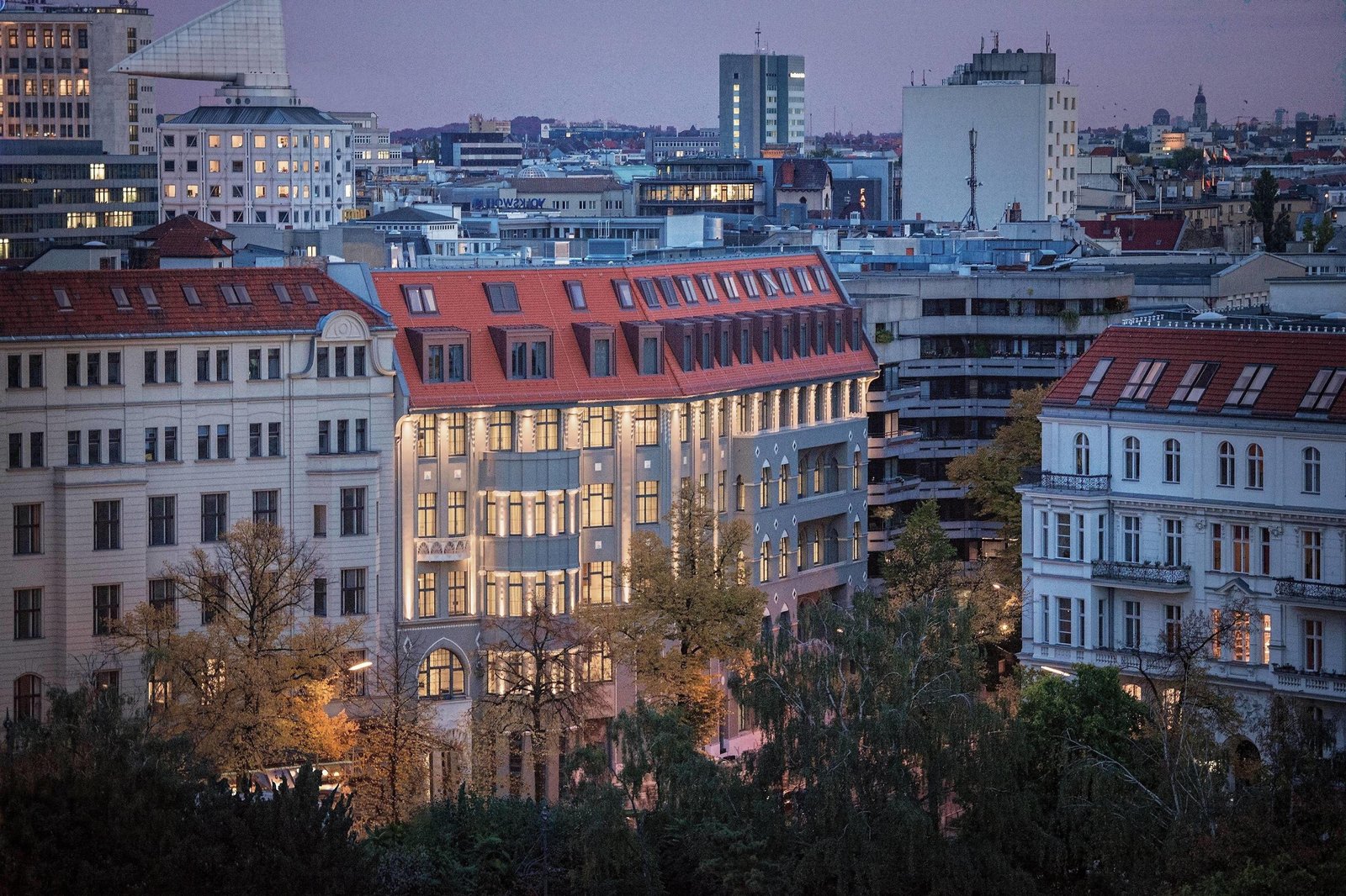 Roomers Berlin Steinplatz — backstory