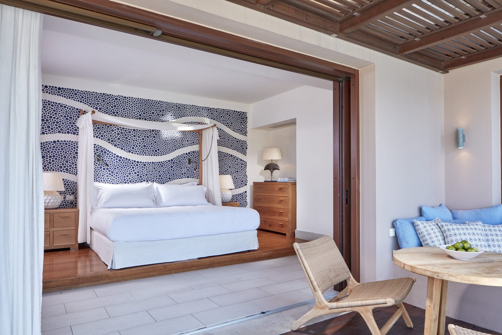 Phāea Blue, rooms