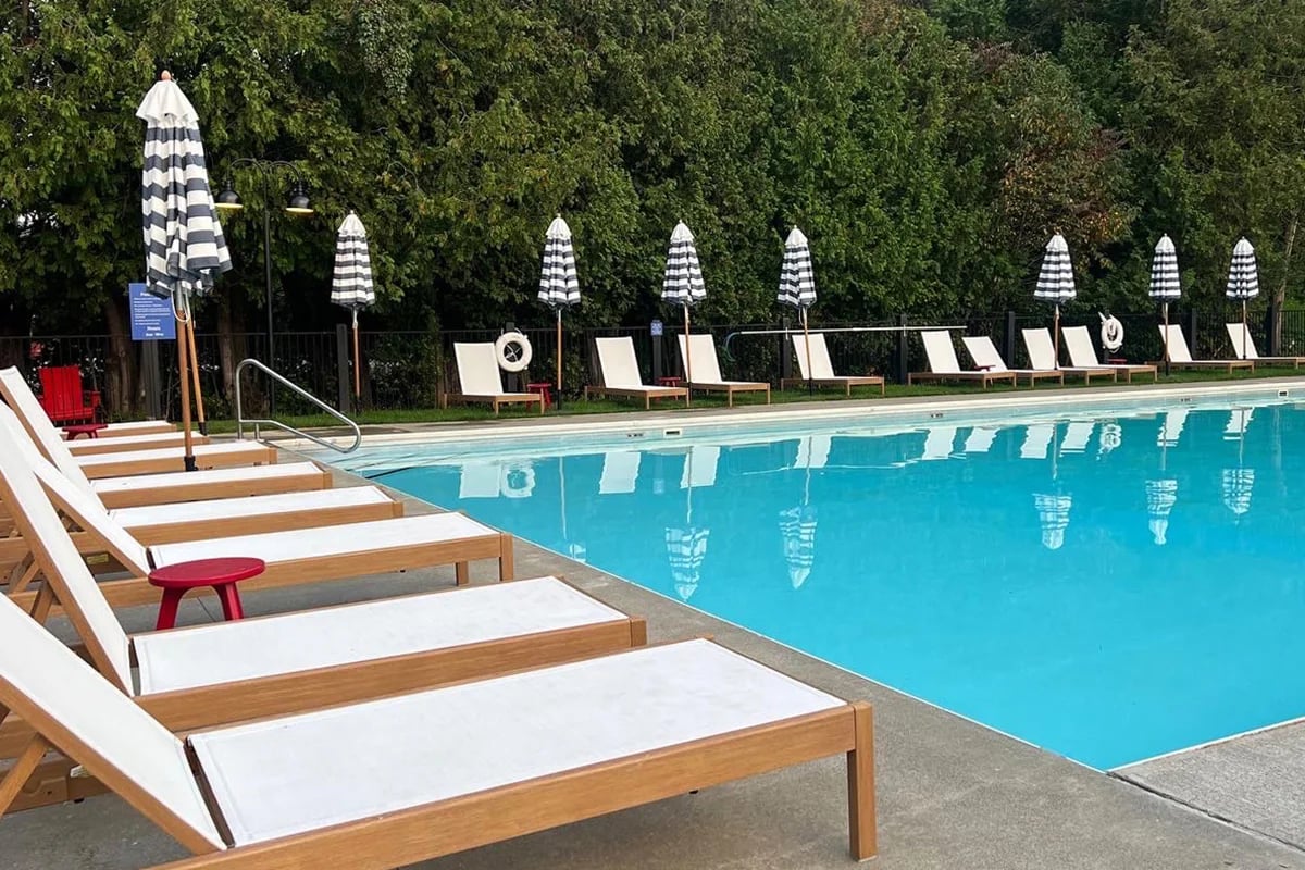 Outbound Stowe, the pool