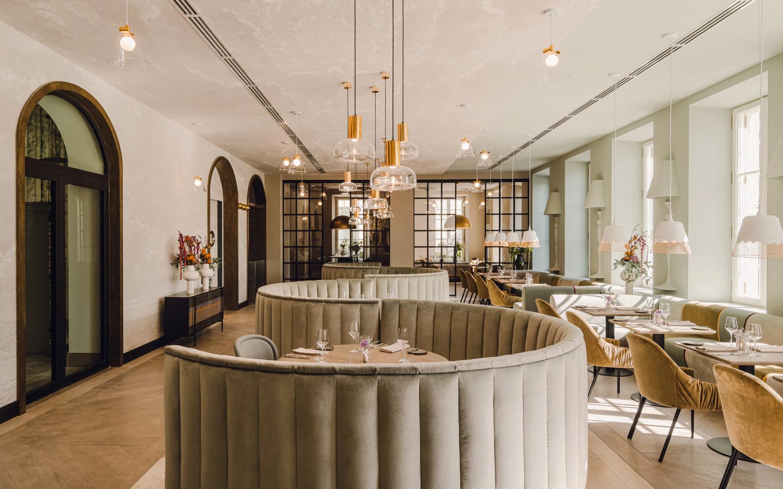 Hotel Verte, Warsaw, Autograph Collection, at the table