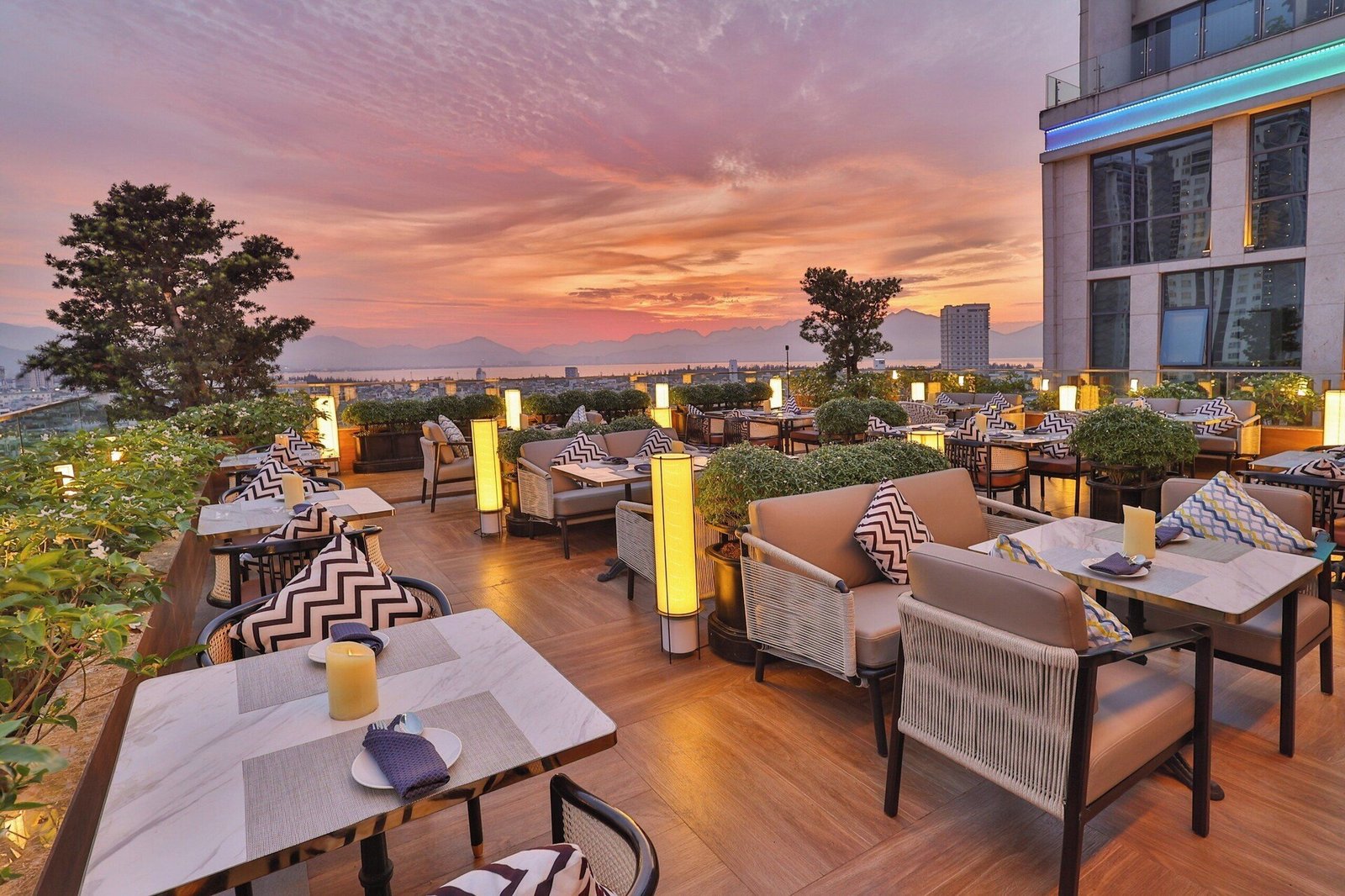 New Orient Hotel Danang, bistecca restaurant