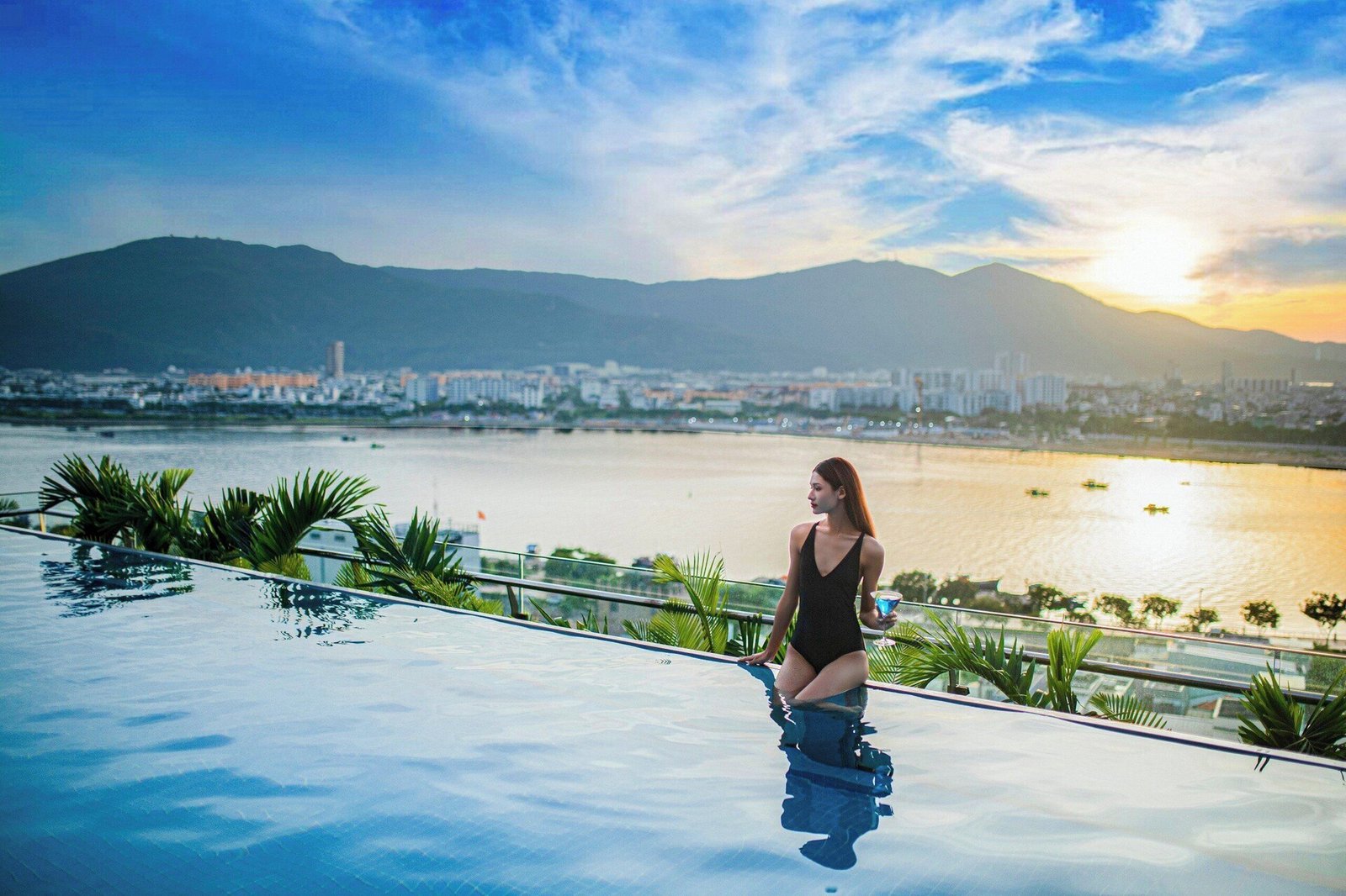 New Orient Hotel Danang, the pool