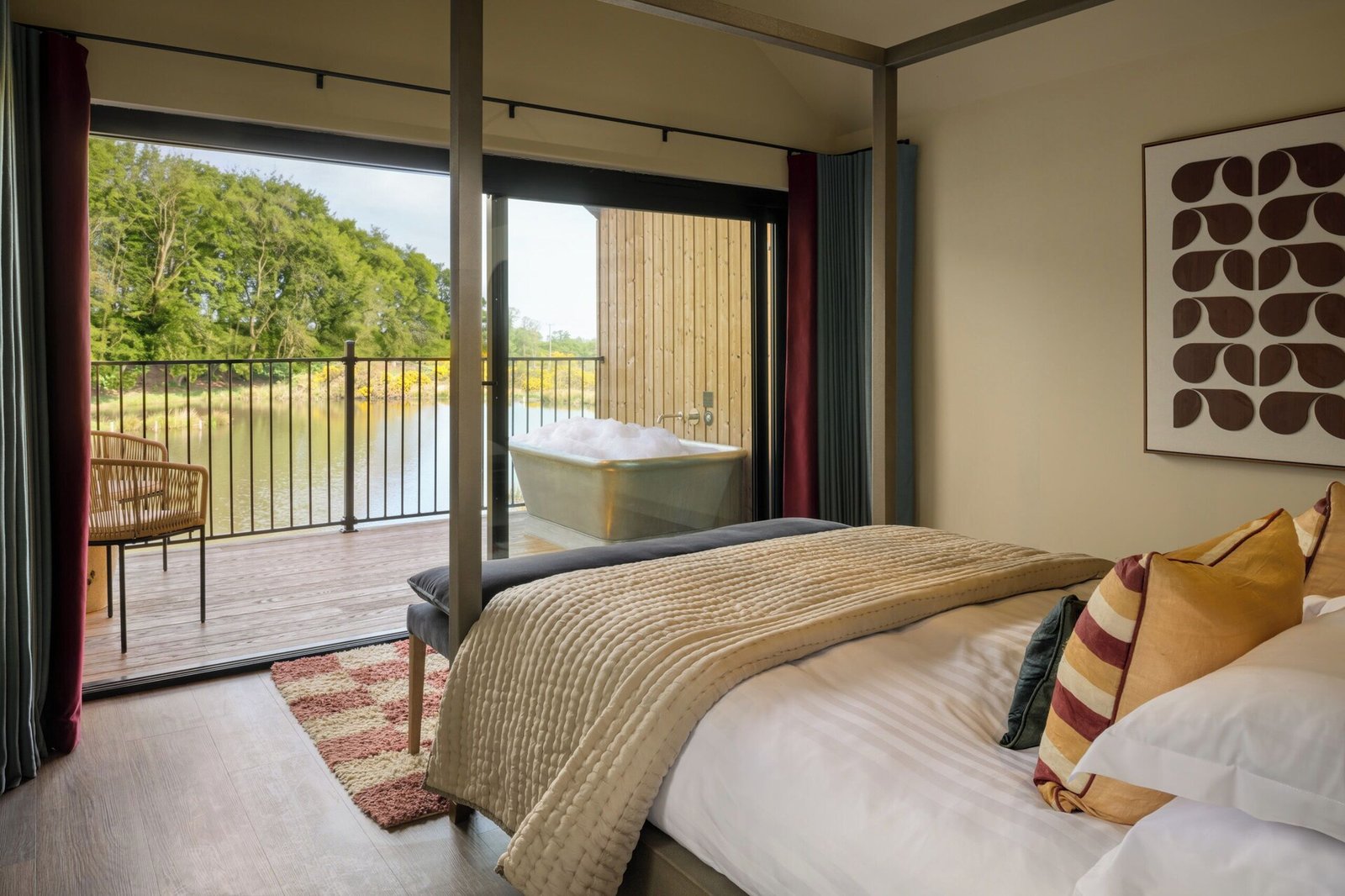The Tempus, rooms