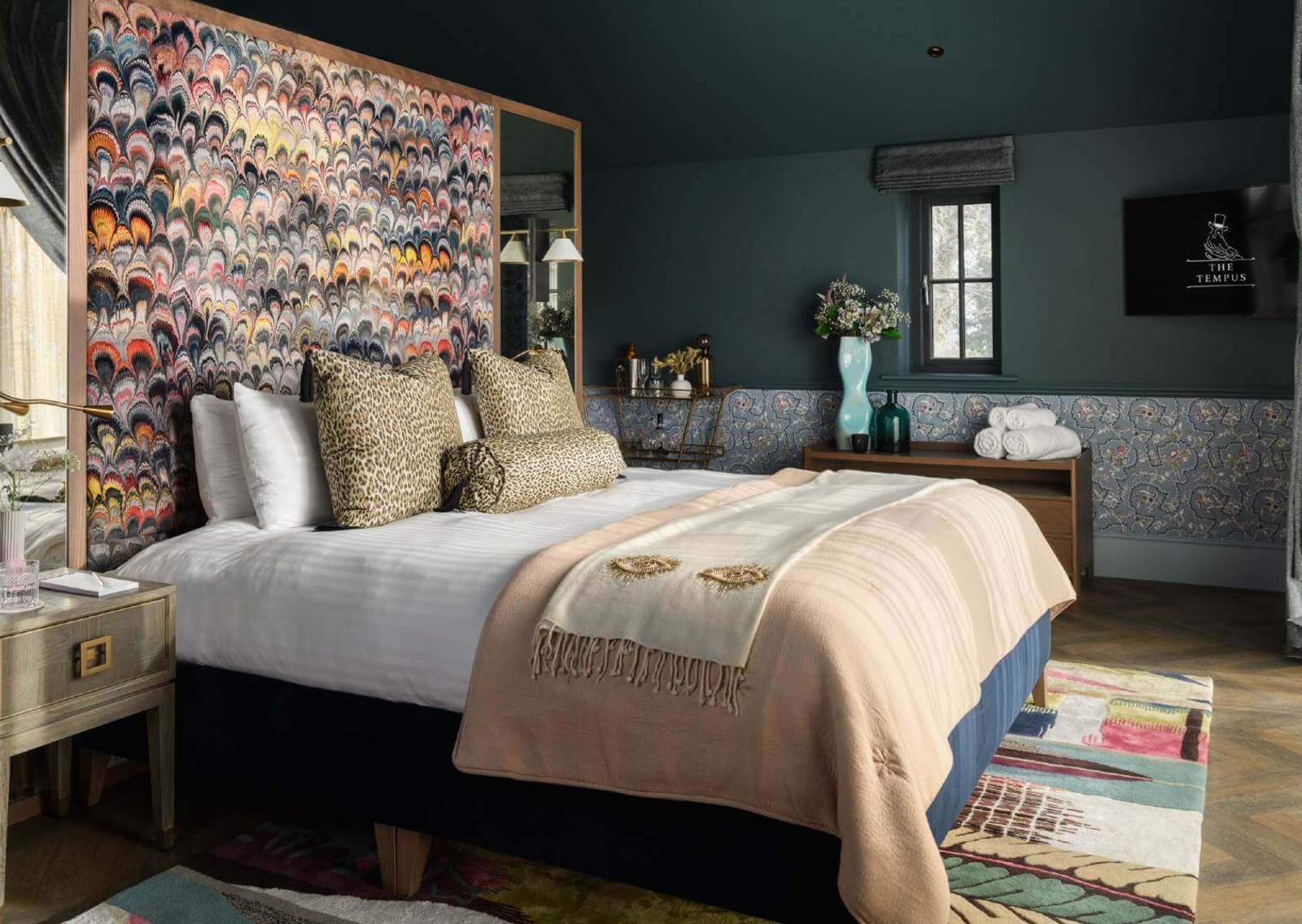 The Tempus, rooms