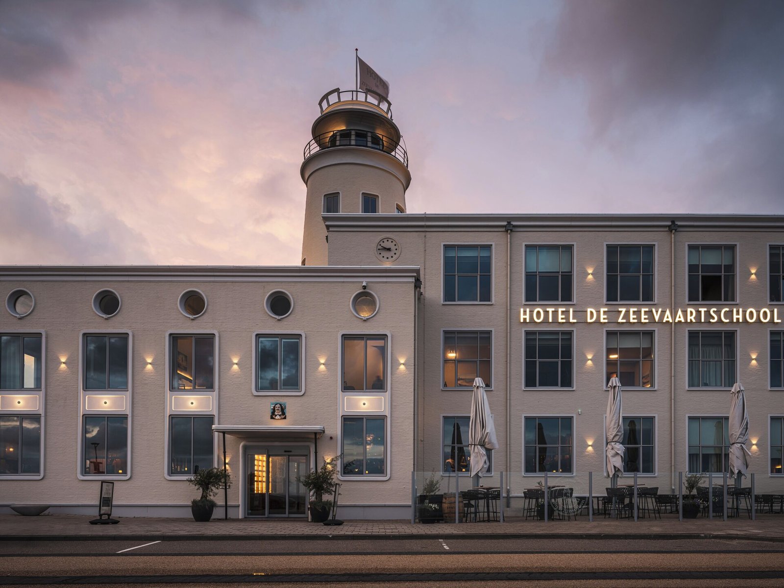 Hotel De Zeevaartschool