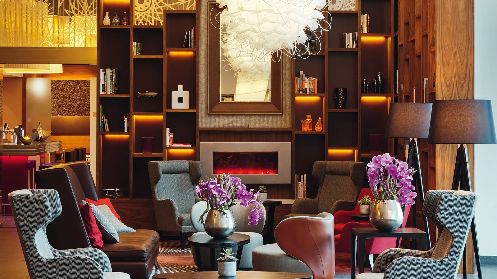 Mövenpick Hotel Amsterdam City Centre — vibe