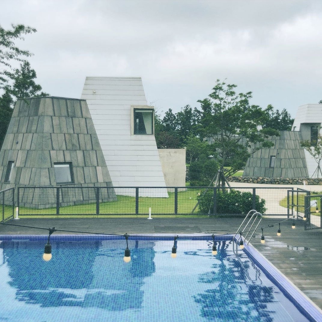Around Follie, the pool