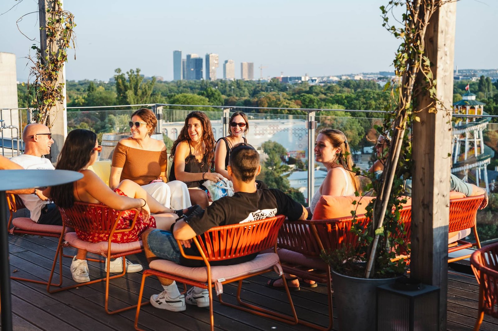 Zoku Vienna, at the table