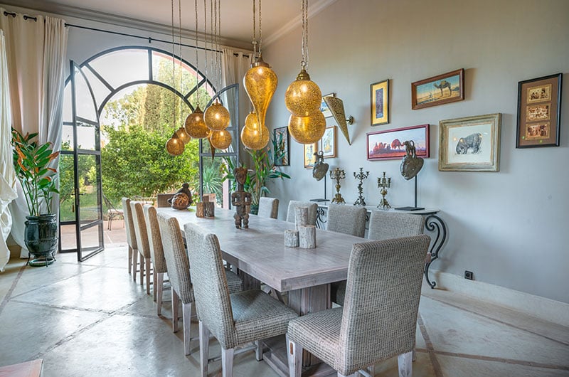 Palais Hassoun, at the table