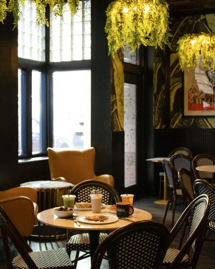 The Admiral Hotel, le café