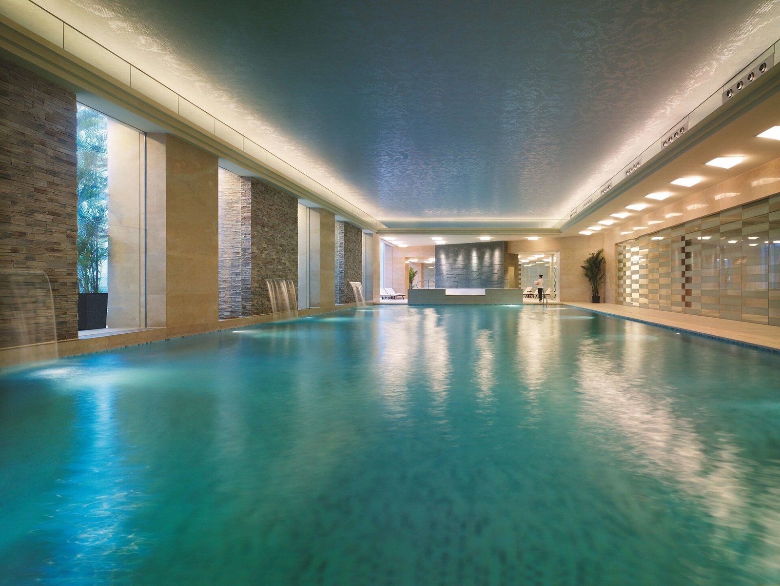 Shangri-La Hotel Qingdao, the pool