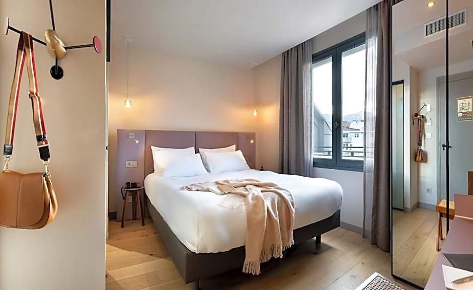 Hebe Hotel, rooms