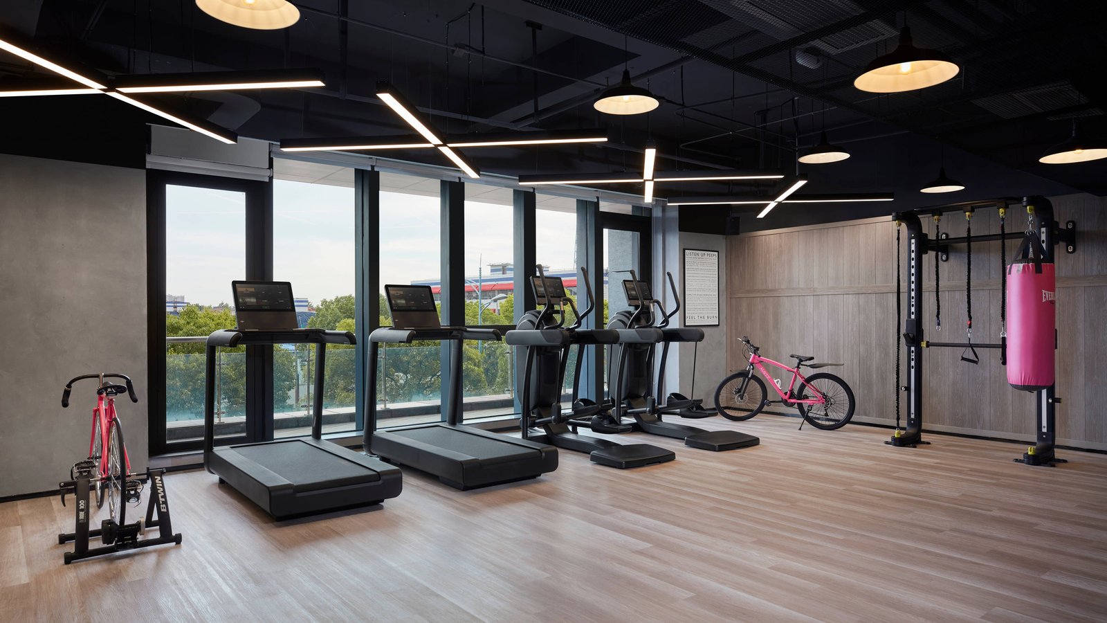 Moxy Hotel Shanghai Hongqiao National Exhibition and Convention Center, the gym