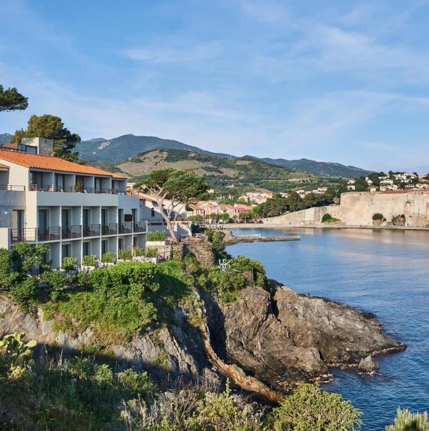 Hôtel-Restaurant Les Roches Brunes, how it began
