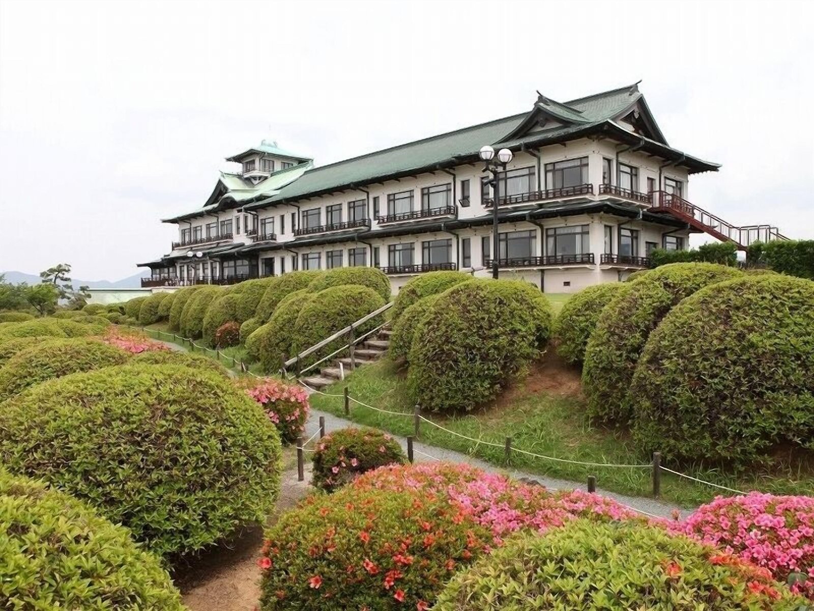 Gamagōri Classic Hotel