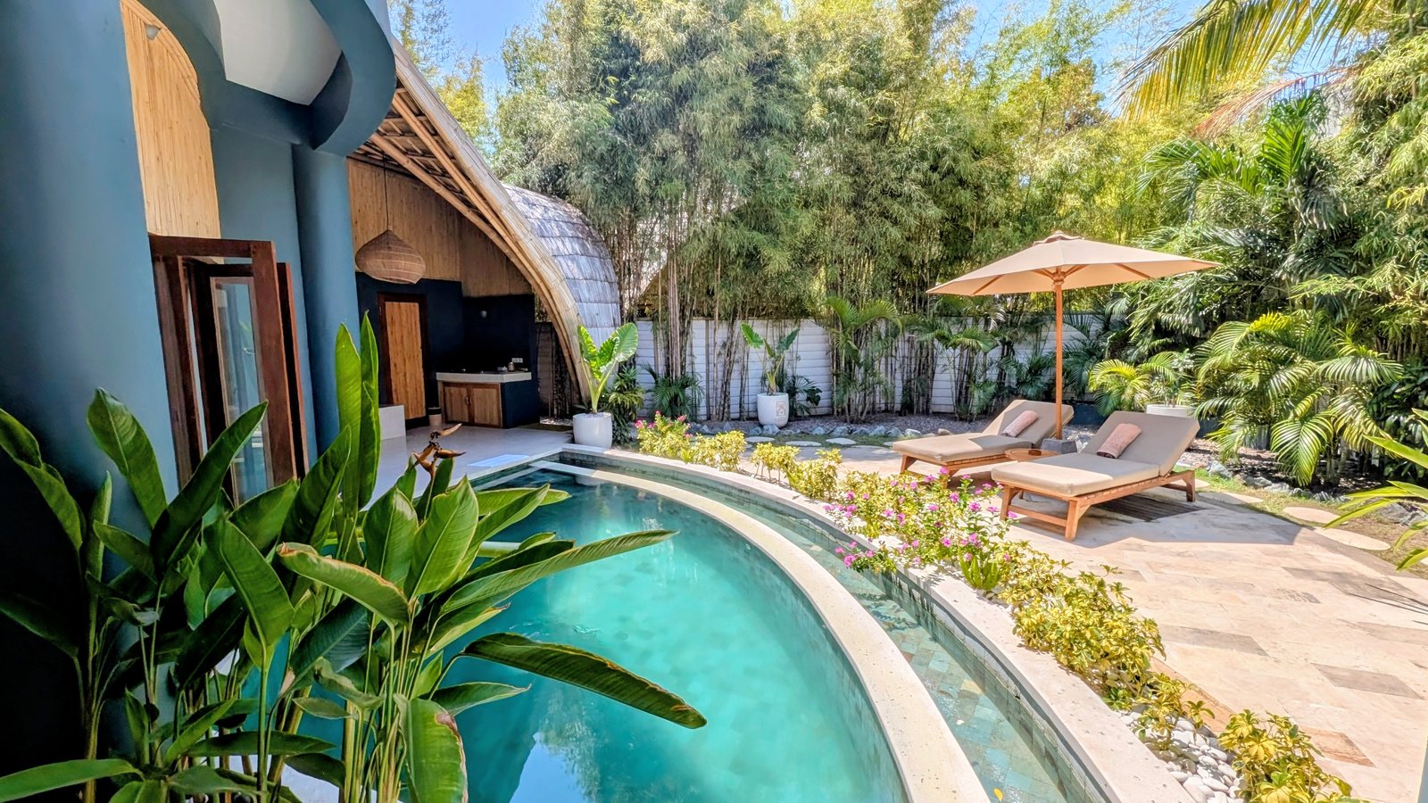 Villa Tokay, the pool
