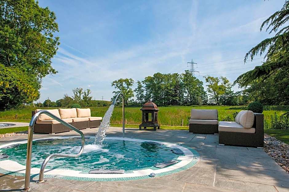Thornton Hall Hotel & Spa, the pool