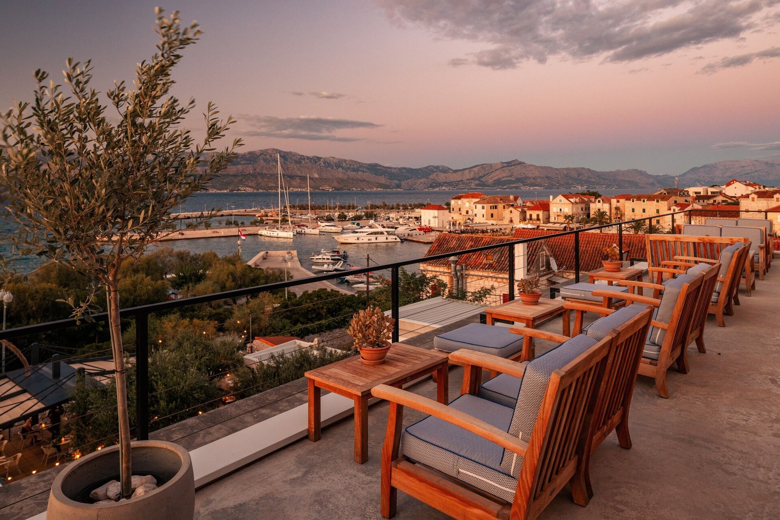 Hotel Osam