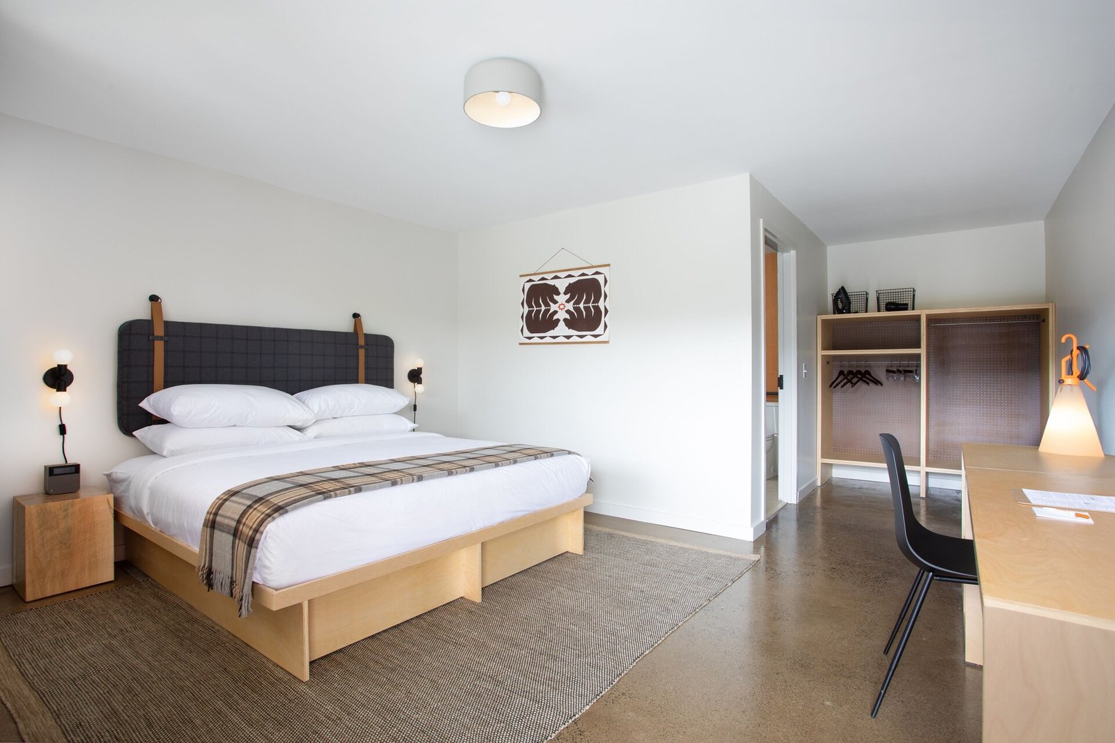 Rhode's Motor Lodge