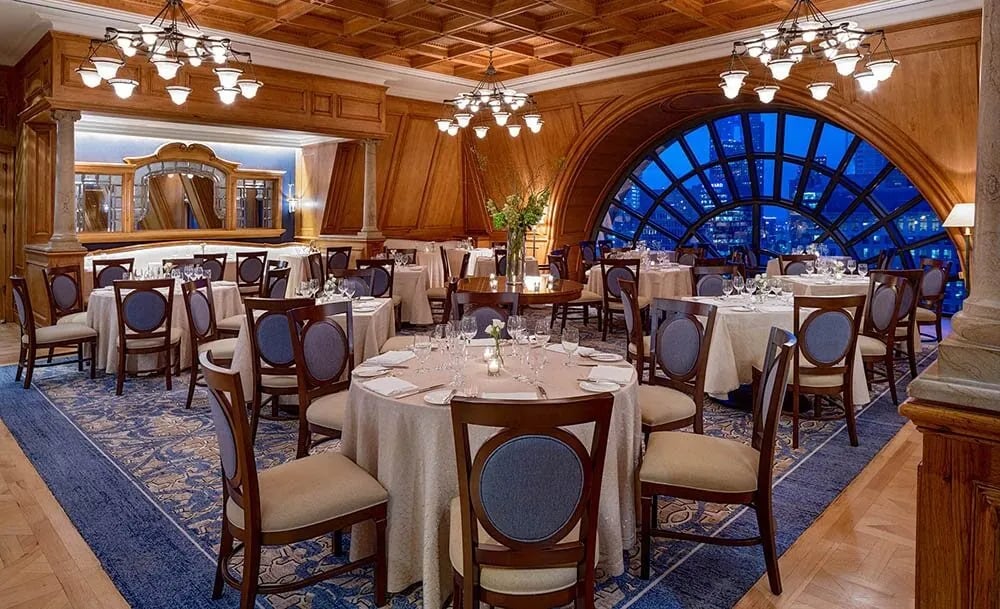Hotel Crescent Court, the crescent club