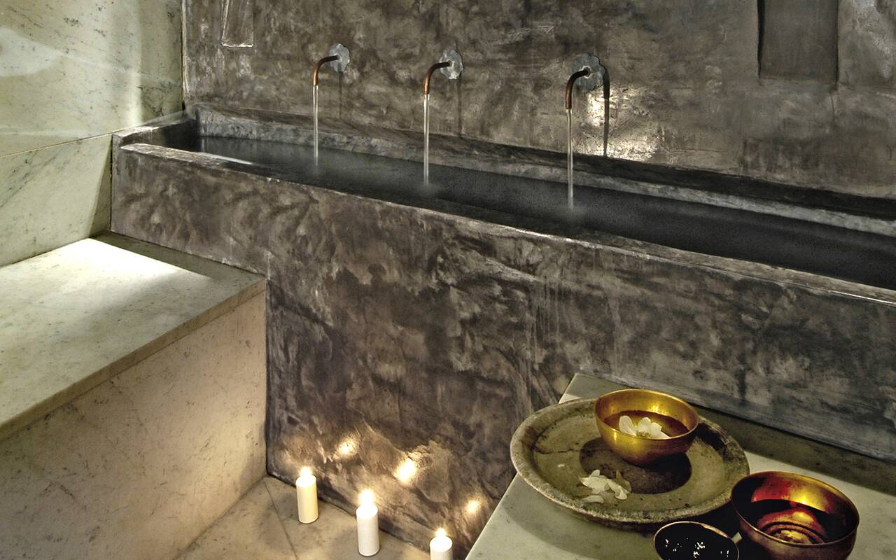 L'Hôtel Particulier Arles: 5-star Hotel & Restaurant, the pool
