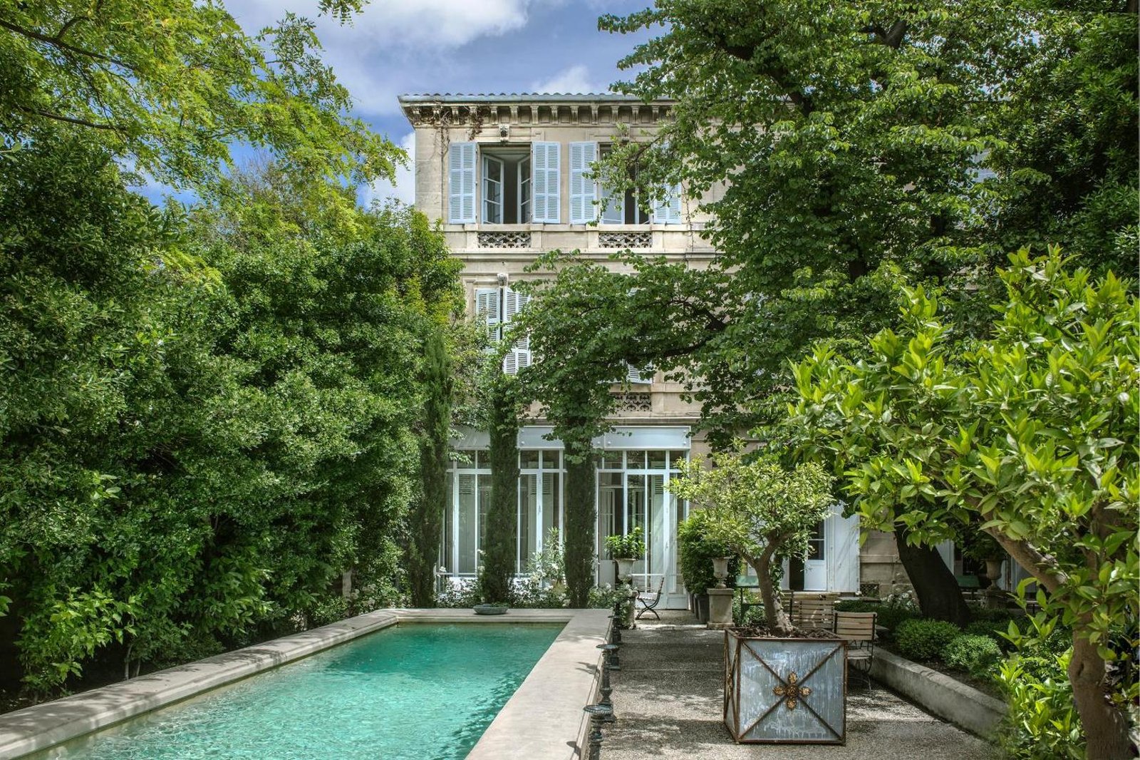 L'Hôtel Particulier Arles: 5-star Hotel & Restaurant