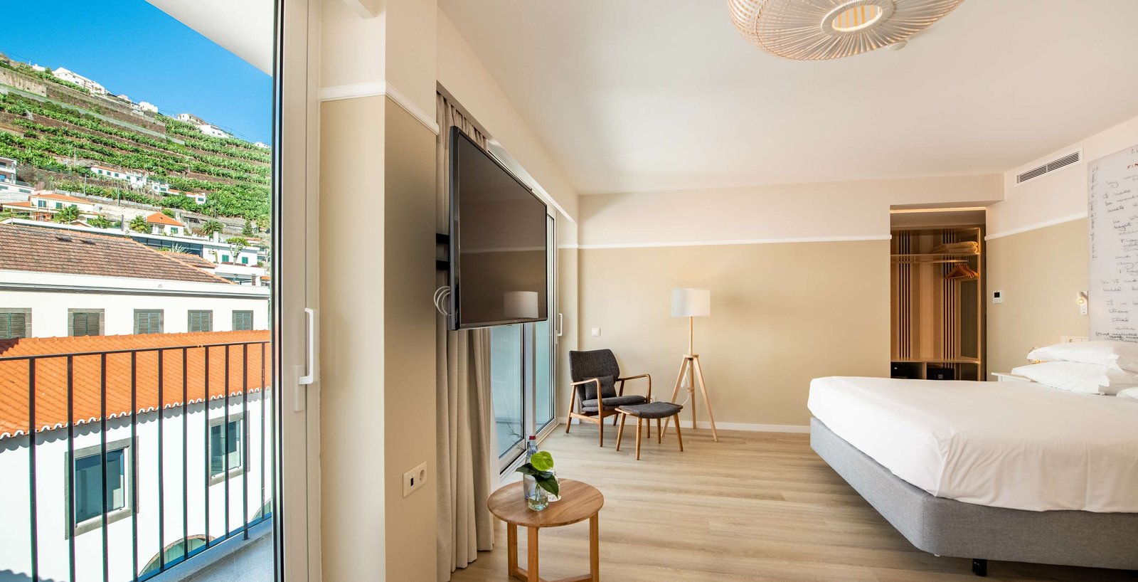 Pestana Fisherman Village