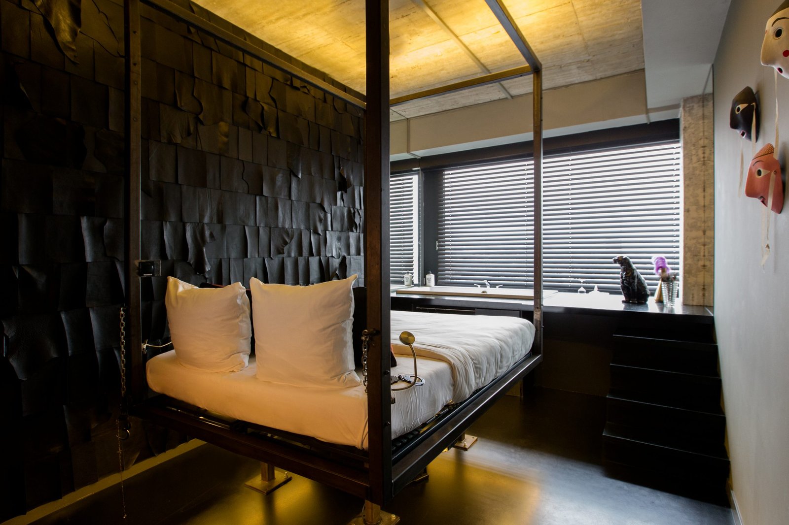 Volkshotel Amsterdam — vibe