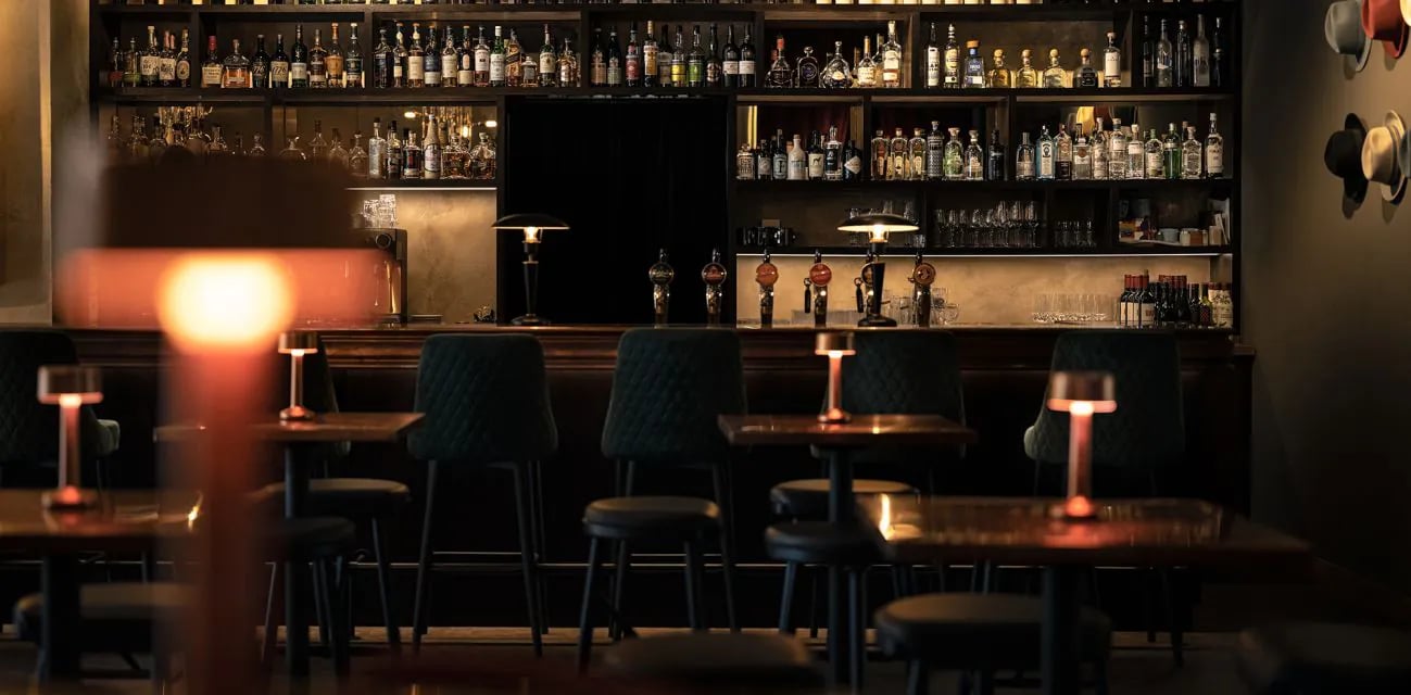 PIERDREI Hotel HafenCity Hamburg, three fingers bar