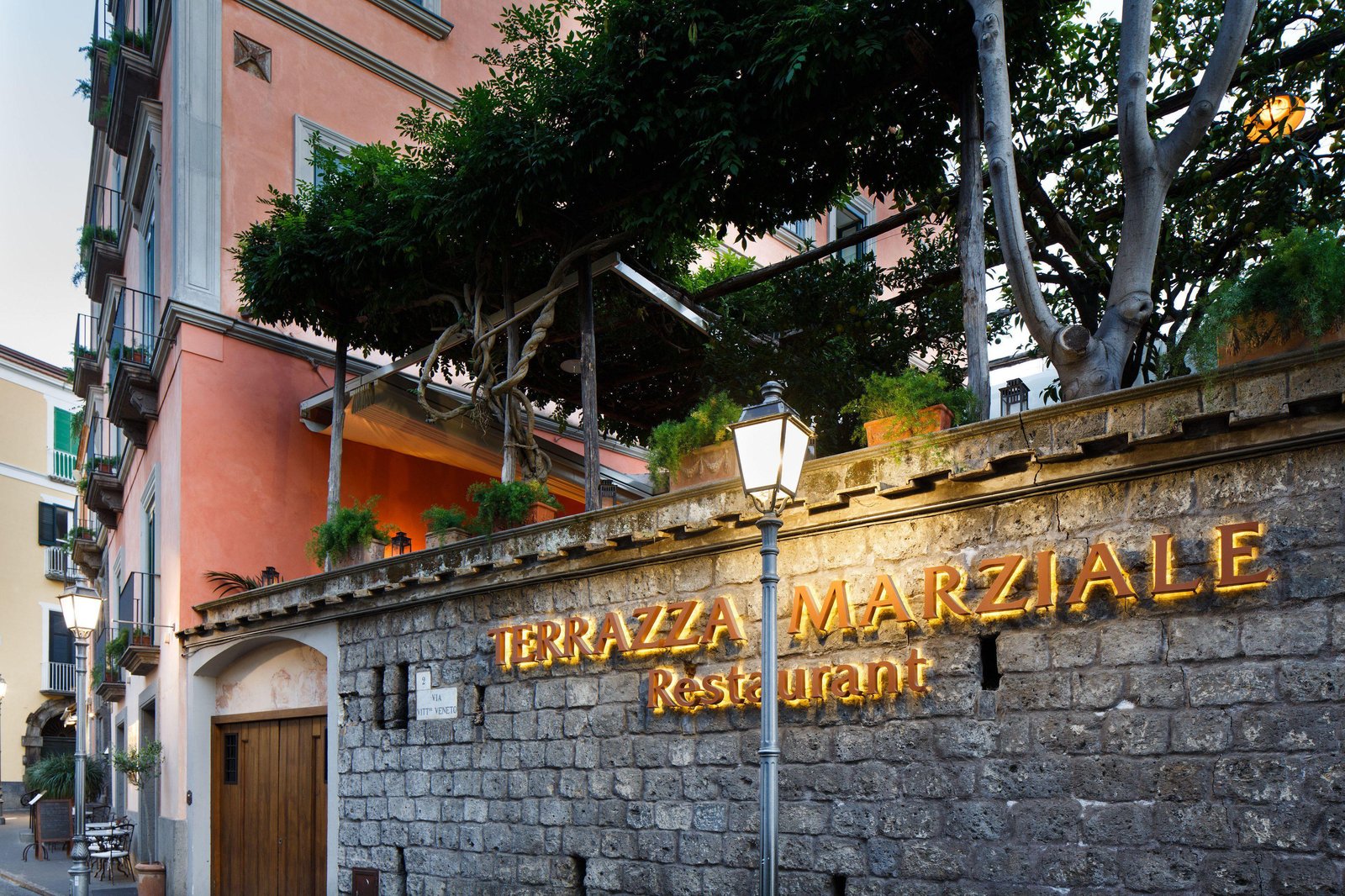 Palazzo Marziale, at the table