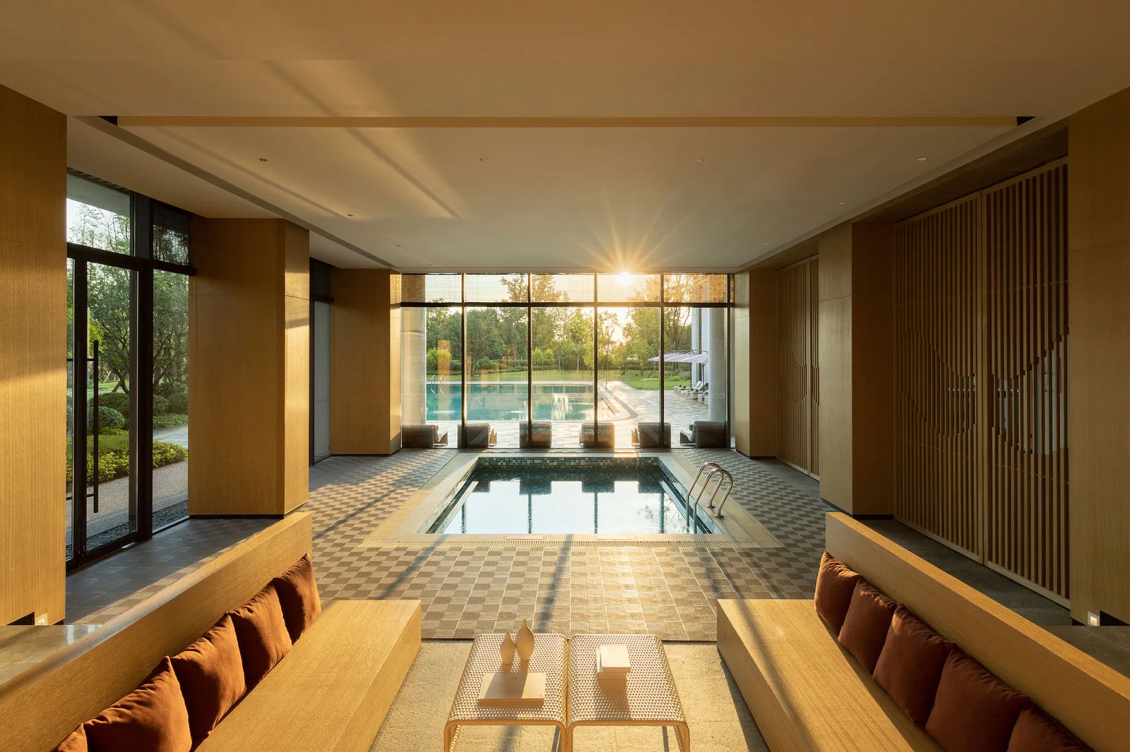Melia Chongqing, the pool