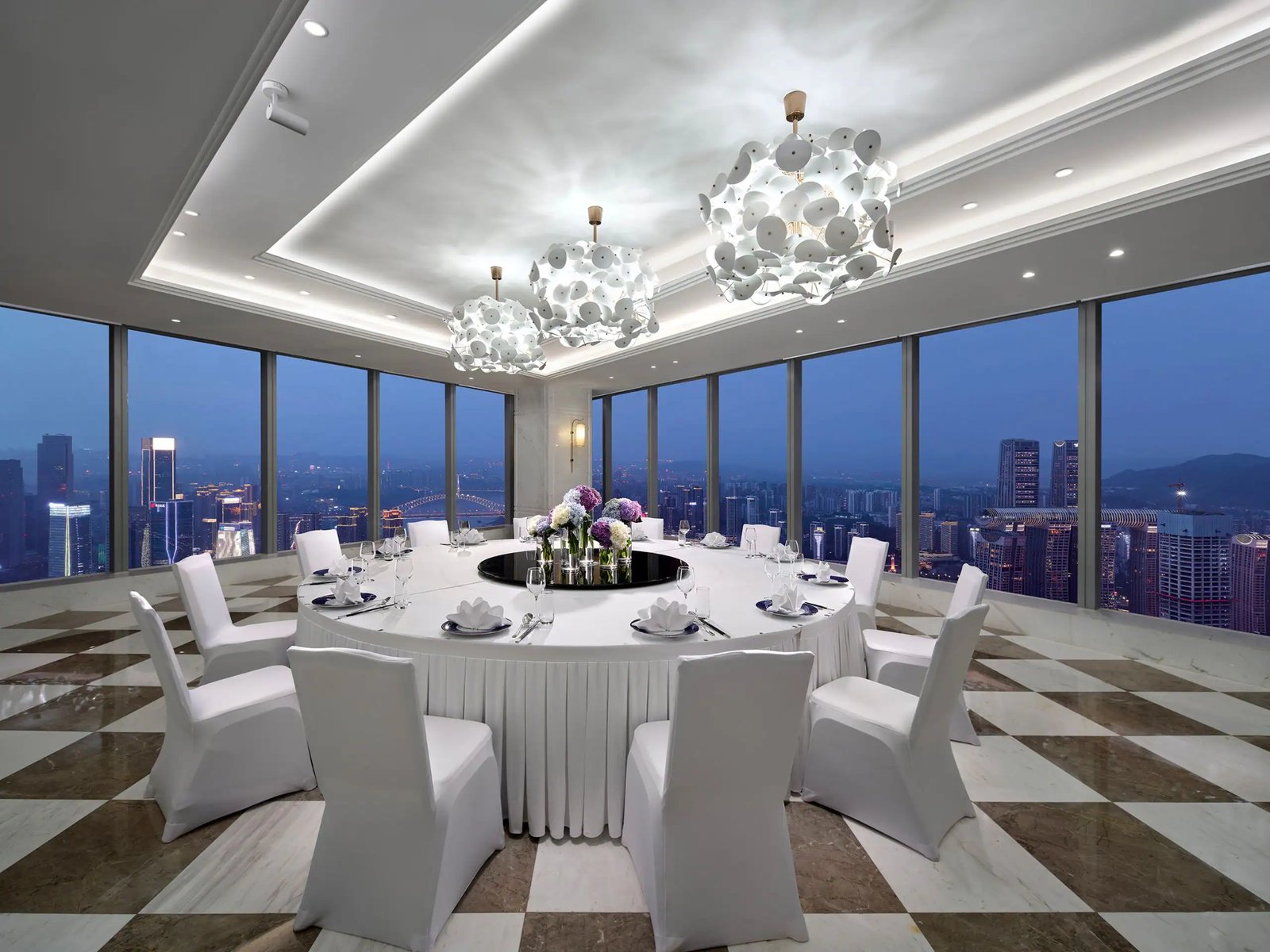 The Lixury Hotel -The Unbound Collection by Hyatt, the brits restaurant