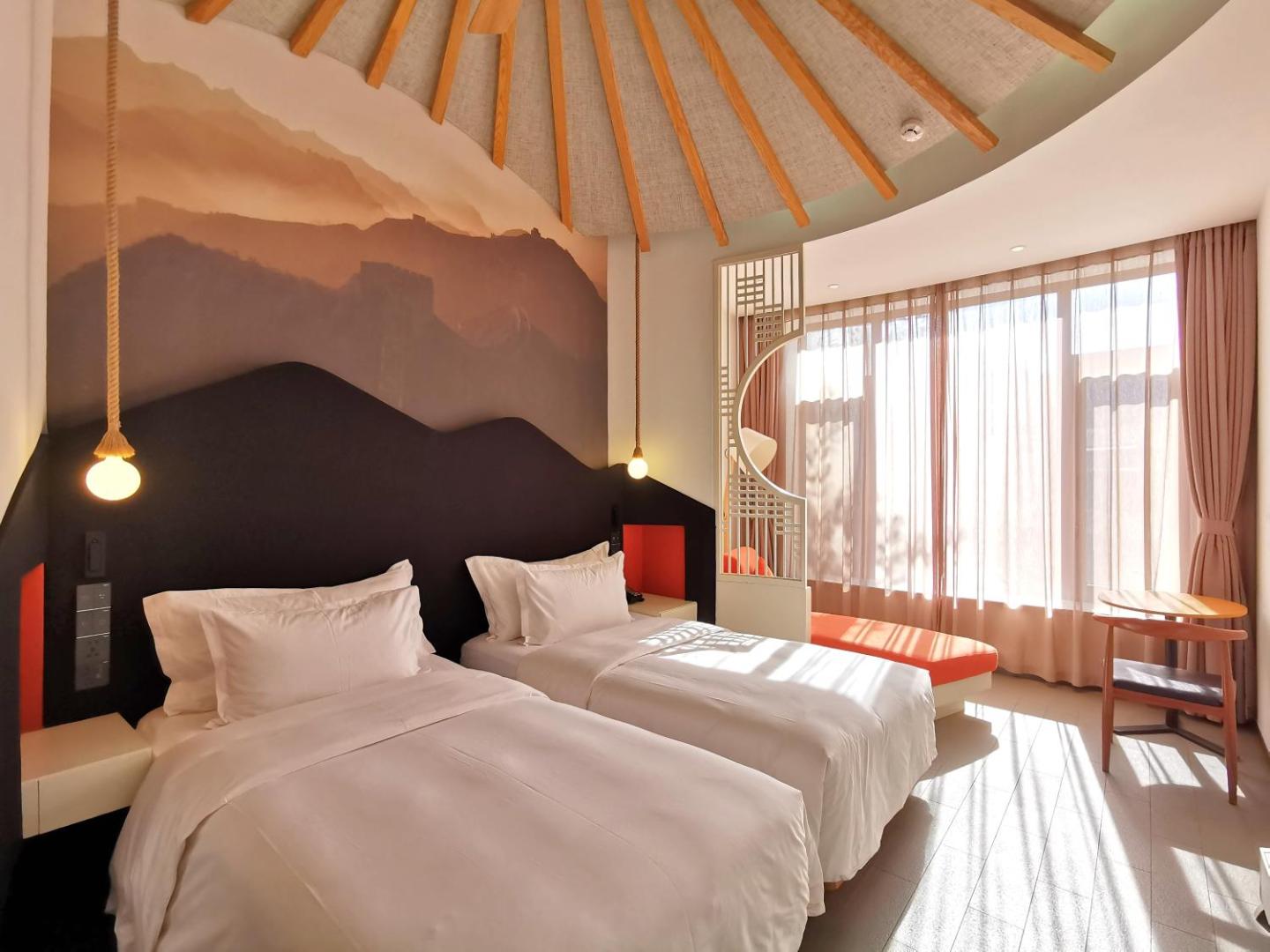 Dhawa Jinshanling, rooms