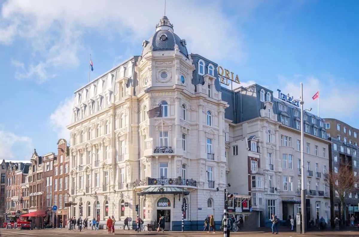 Park Plaza Victoria — backstory