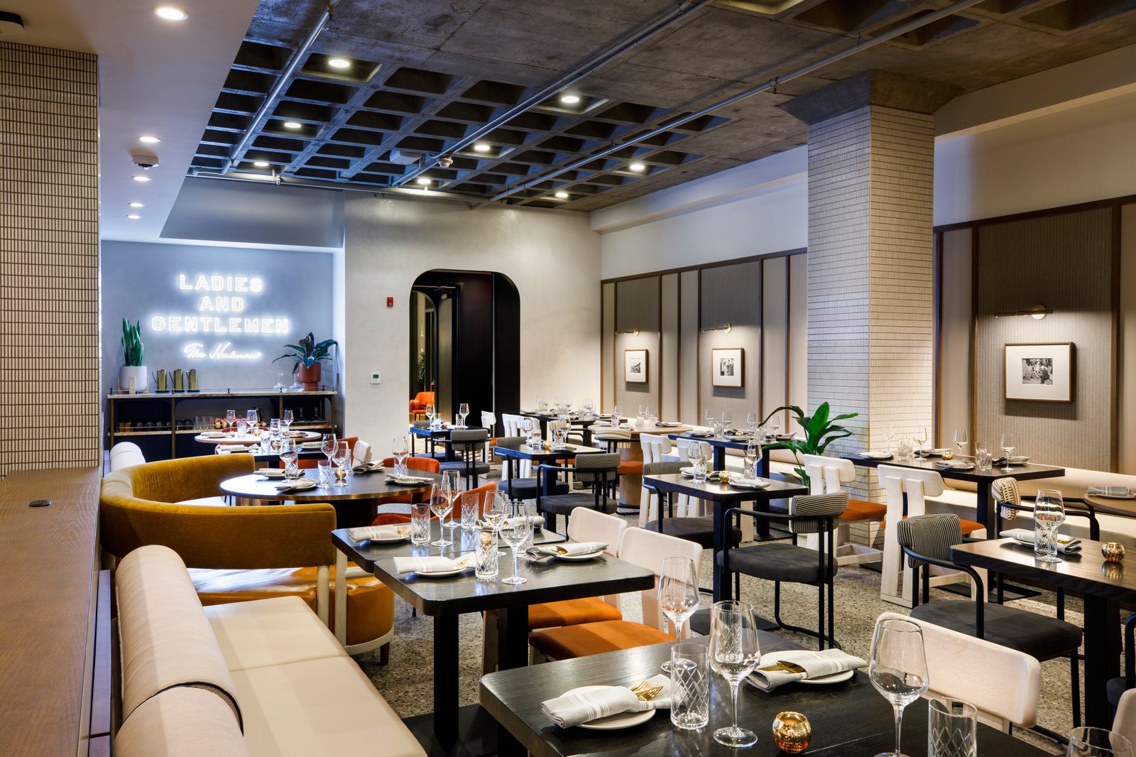 Hotel Indy, at the table