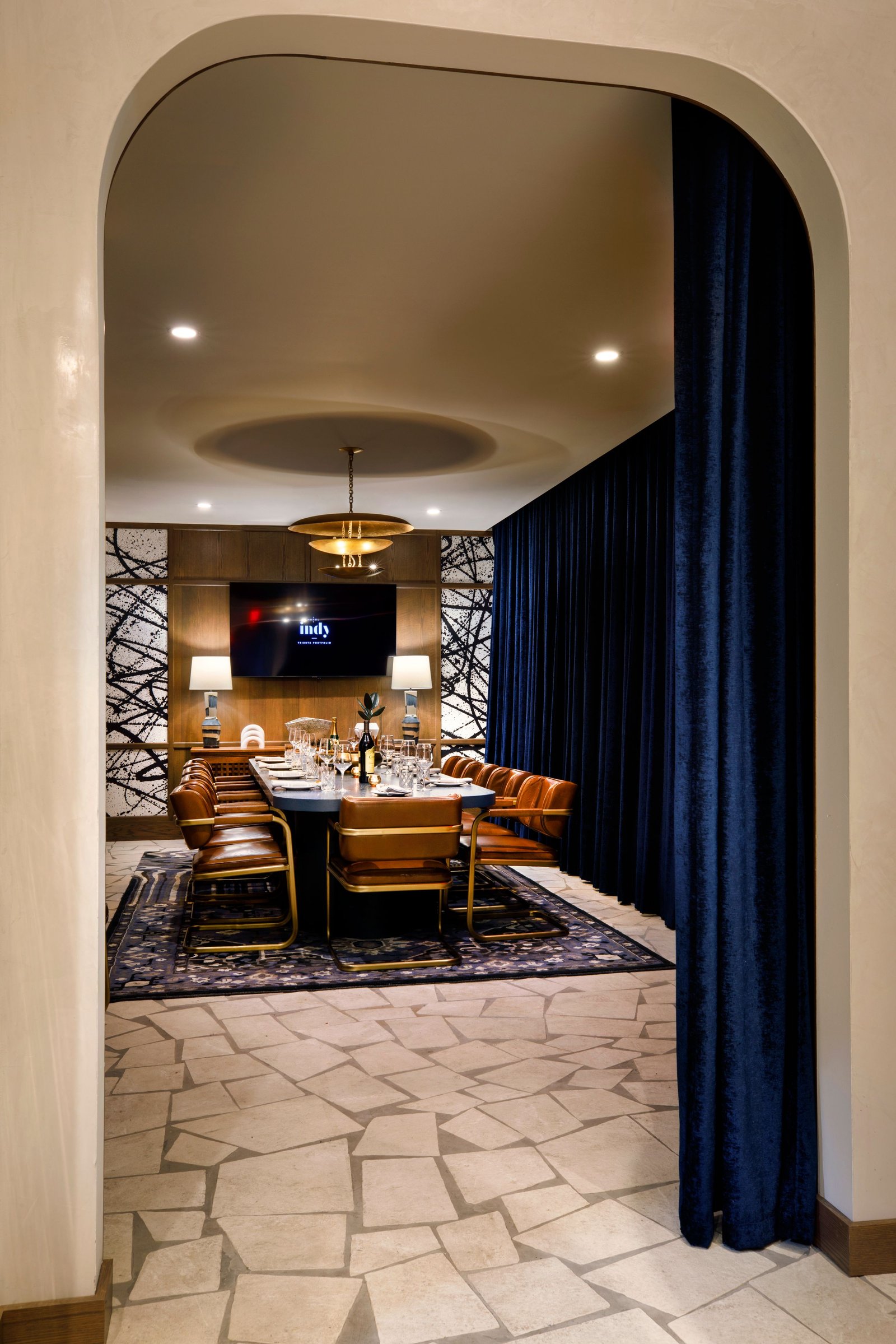 Hotel Indy, at the table