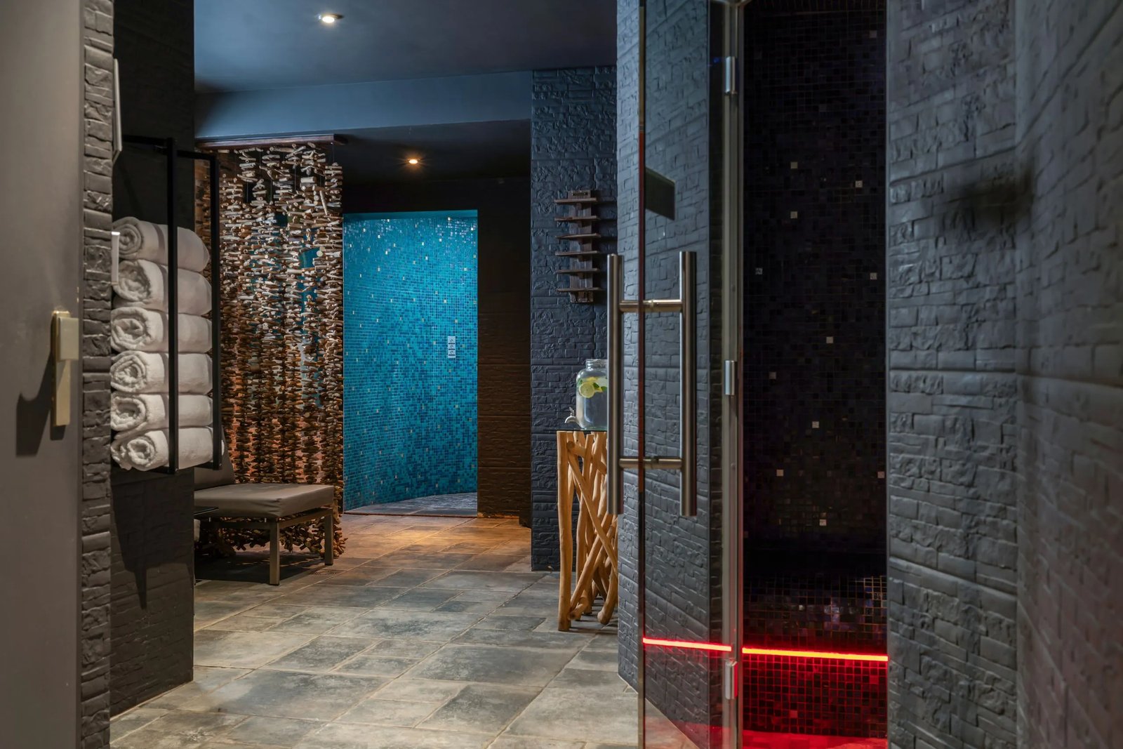 Domaine de la Résidence, the spa