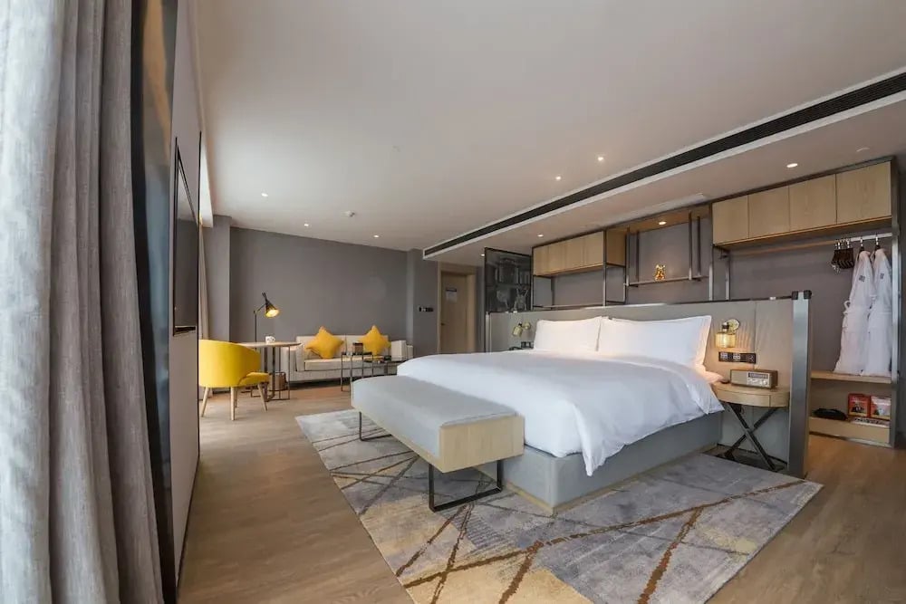 voco Chengdu High Tech Center by IHG