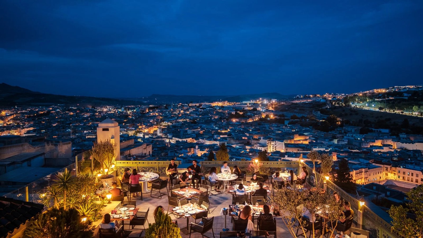 Palais Faraj Suites & Spa, at the table